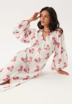 Happy Holly Balloon Sleeve Dress