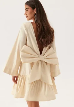 Bubbleroom Occasion Bow Back Shift Dress