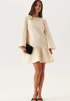 Bubbleroom Occasion Bow Back Shift Dress