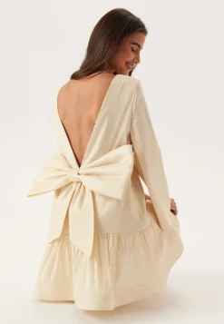 Bubbleroom Occasion Bow Back Shift Dress