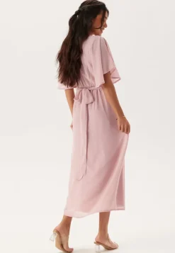 Bubbleroom Occasion Butterfly Sleeve Midi Dress