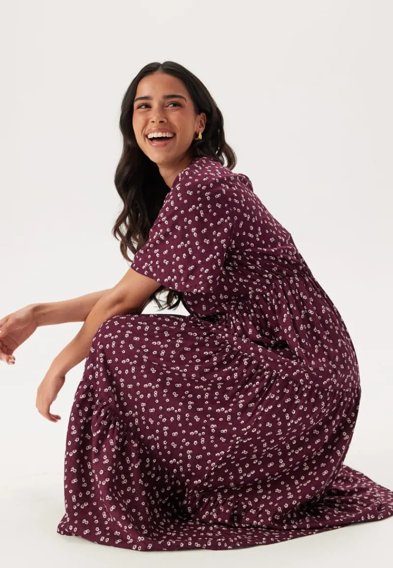 Happy Holly Butterfly Sleeve Viscose Midi Dress