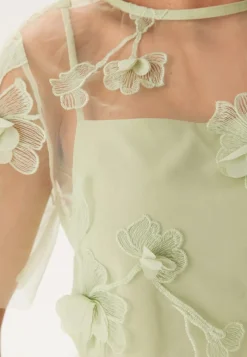 Bubbleroom Occasion 3D Floral T-shirt Blouse