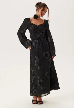 BUBBLEROOM 3D Flower Long Sleeve Blouse