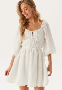 Bubbleroom Occasion Diamond Neck Dress