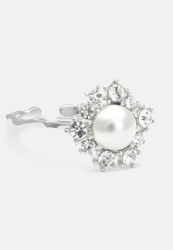 LILY AND ROSE Emily Pearl Ring