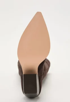 Steve Madden Extreme Suede Boot