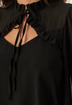 BUBBLEROOM Frill Tie Blouse