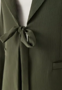 BUBBLEROOM Front Tie Structured Blazer