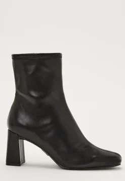Steve Madden Hurst Classic Boots