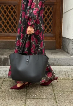 Emelie Olson X Bubbleroom 2-in-1 Tote Bag