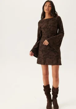 Bubbleroom Occasion Jacquard Stretch Short Dress