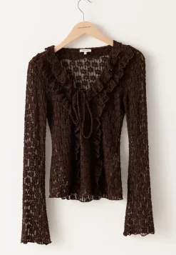 BUBBLEROOM Lace Frill Top