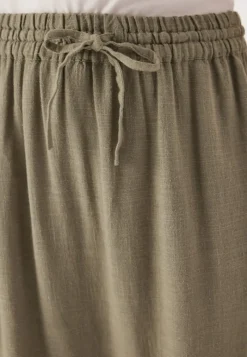 Happy Holly Linen Maxi Skirt