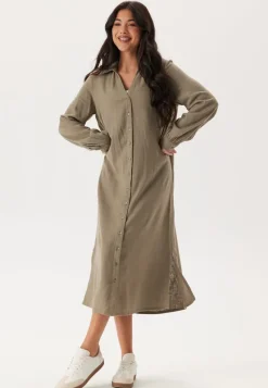 Happy Holly Linen Shirt Dress