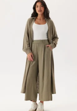 Happy Holly Linen Shirt Dress