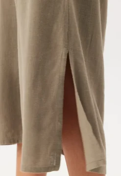 Happy Holly Linen Shirt Dress