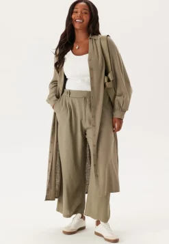 Happy Holly Linen Shirt Dress