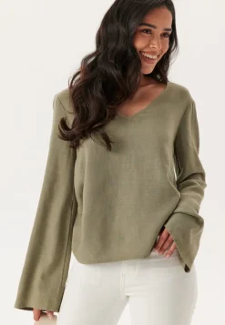 Happy Holly Linen Wide Sleeve Blouse