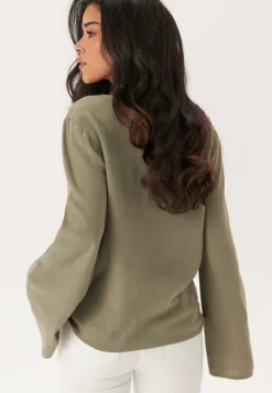 Happy Holly Linen Wide Sleeve Blouse