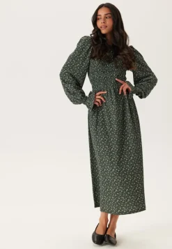 Happy Holly Long Sleeve Smock Dress