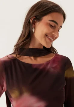 BUBBLEROOM Mesh Scarf