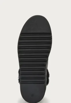 Canada Snow Mount Marty Lace