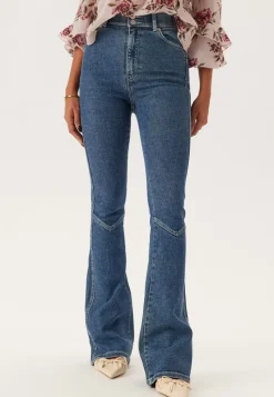 Dr. Denim Moxy Flare V Cut