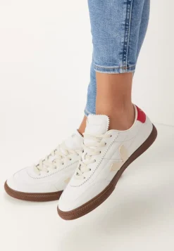 VEJA Panenka Sneaker