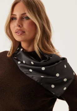 Pieces Pcdonnie Square Scarf