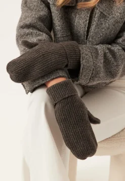 Pieces Pcmoella Mittens