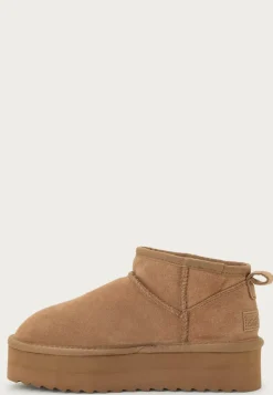 Colors of California Platform Winter Boot In Suede