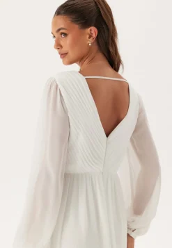 Bubbleroom Occasion Pleated V-Neck Wedding Gown