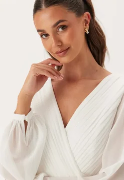 Bubbleroom Occasion Pleated V-Neck Wedding Gown