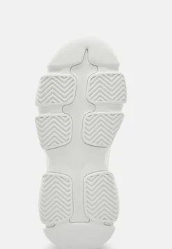 Steve Madden Possession-E Sneaker