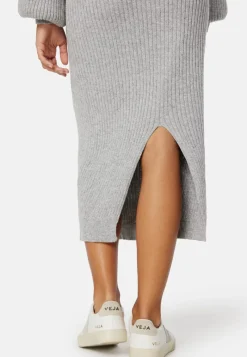 BUBBLEROOM Round Neck Rib Knitted Midi Dress