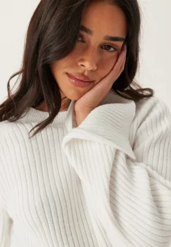 BUBBLEROOM Round Neck Rib Knitted Short Dress