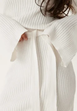 BUBBLEROOM Round Neck Rib Knitted Short Dress