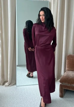 Bubbleroom Occasion Satin High Collar Midi Dress