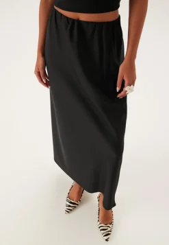 BUBBLEROOM Satin Midaxi Skirt