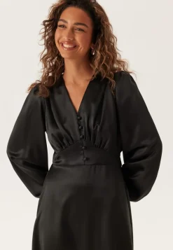 BUBBLEROOM Satin V-neck Maxi Dress