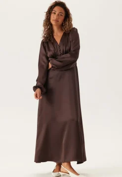 BUBBLEROOM Satin V-neck Maxi Dress