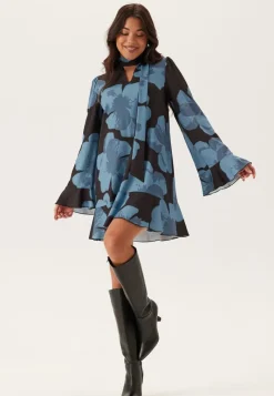 BUBBLEROOM Scarf L/S Dress