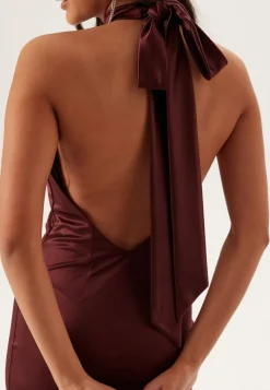 Bubbleroom Occasion Stretch Satin Halterneck Gown