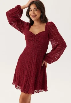 BUBBLEROOM Sweetheart Short Lace Dress