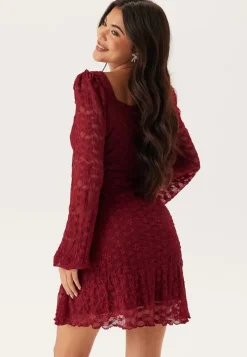 BUBBLEROOM Sweetheart Short Lace Dress