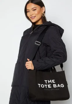 Marc Jacobs The Medium Traveler Tote