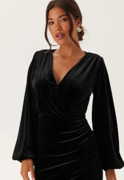 Bubbleroom Occasion Velvet Wrap Dress