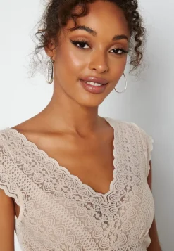 VILA Vichikka V-Neck Cap Sleeve Top