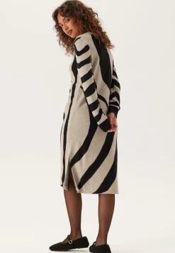 VILA Vitif Crewneck Knit Midi Dress